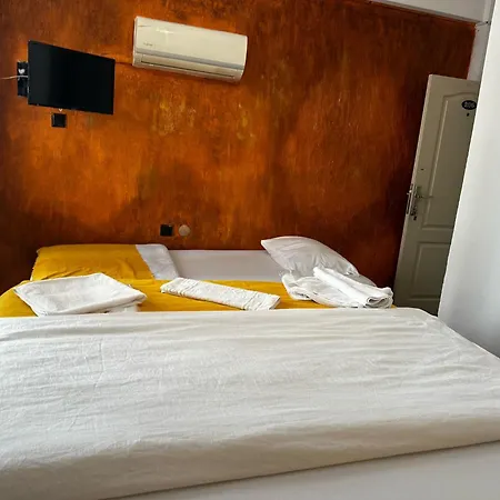 Sever Hotel *